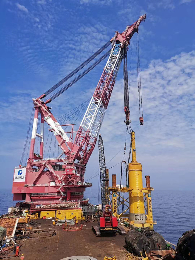 offshore wind turbine foundation, 2000M piling hammer