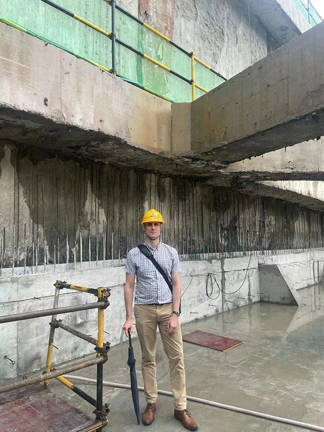 Precast-cast-in-situ composite diaphragm wall