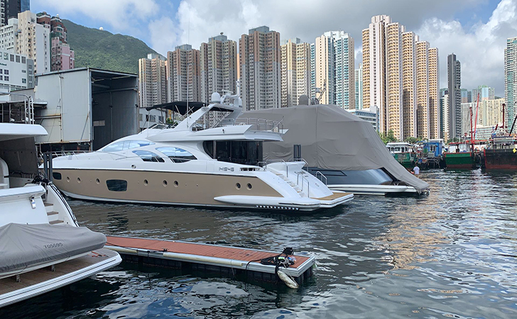 Resonance free hammer specified for the construction of Hong Kong Agong Rock yacht dock