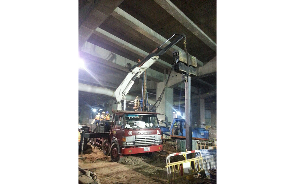 香港大型建筑红磡站和体育馆地下墓底下排水系统改造基础施工