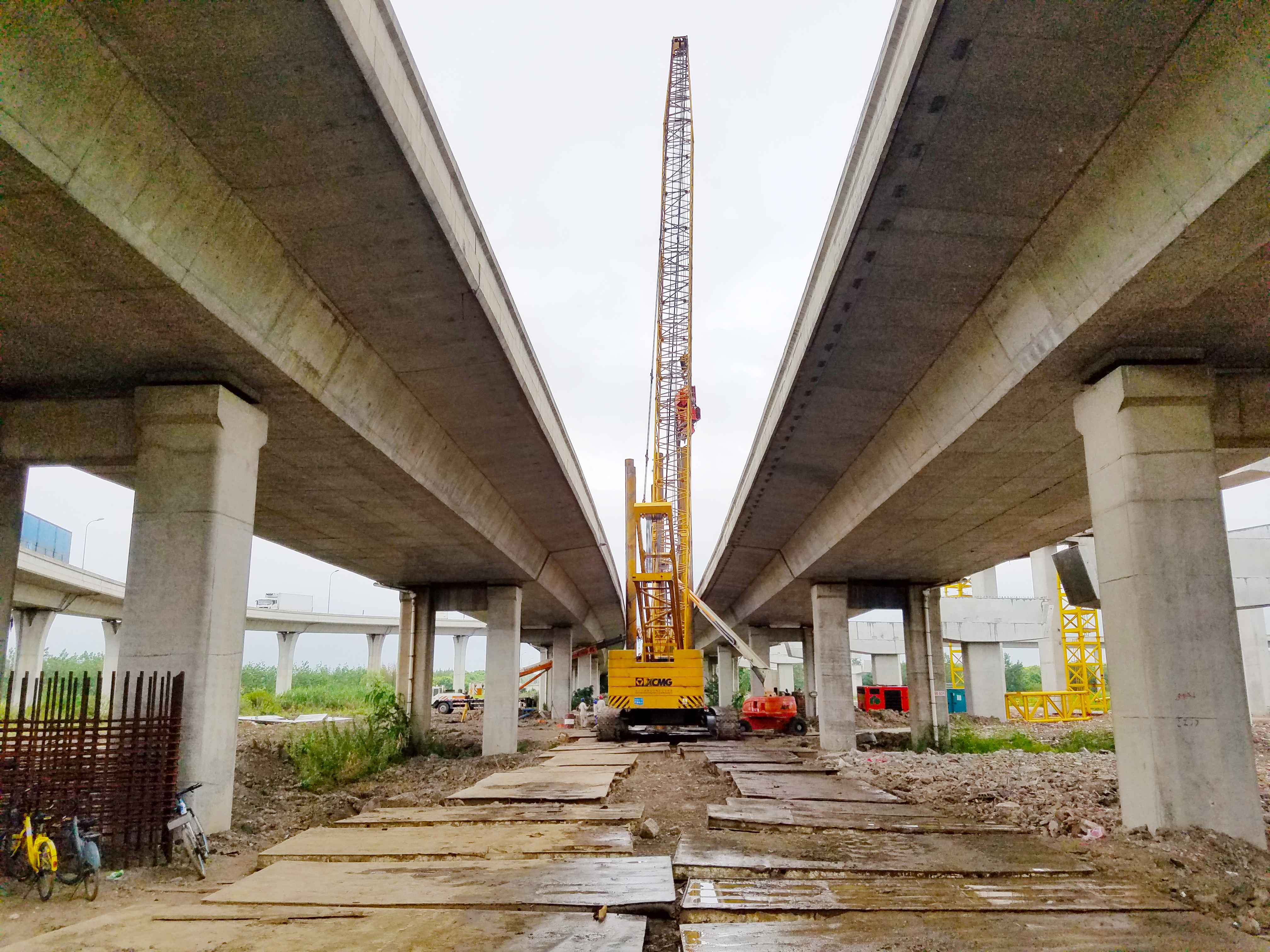 ICE,70RF,Shanghai highway construction,highway foundation installation method,steel foundation vibro